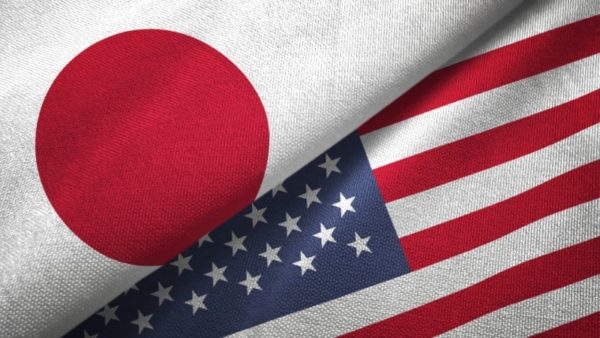 日本国旗とアメリカ国旗